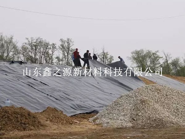 如何很好的處理養(yǎng)殖防滲膜施工中的熱脹冷縮？