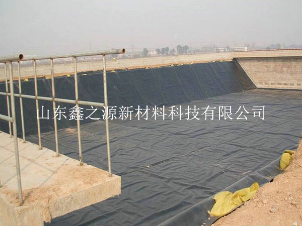 沼氣池黑膜鋪裝前有哪些準(zhǔn)備工作進(jìn)行中？