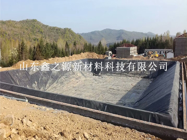 怎么的鋪設(shè)油田防滲膜可發(fā)揮其作用？