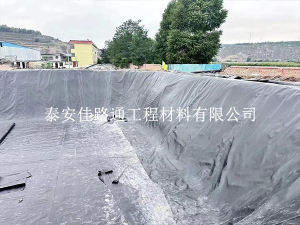 膨潤土防水毯搭接總出問題？規(guī)范施工步驟看這里